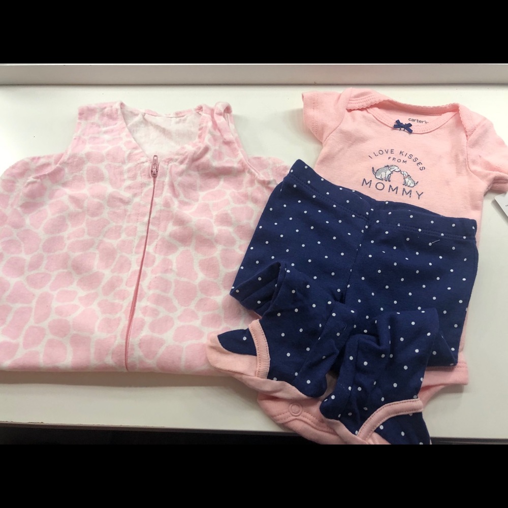 💕Carters Newborn Pajama Set with Sleepsack💕